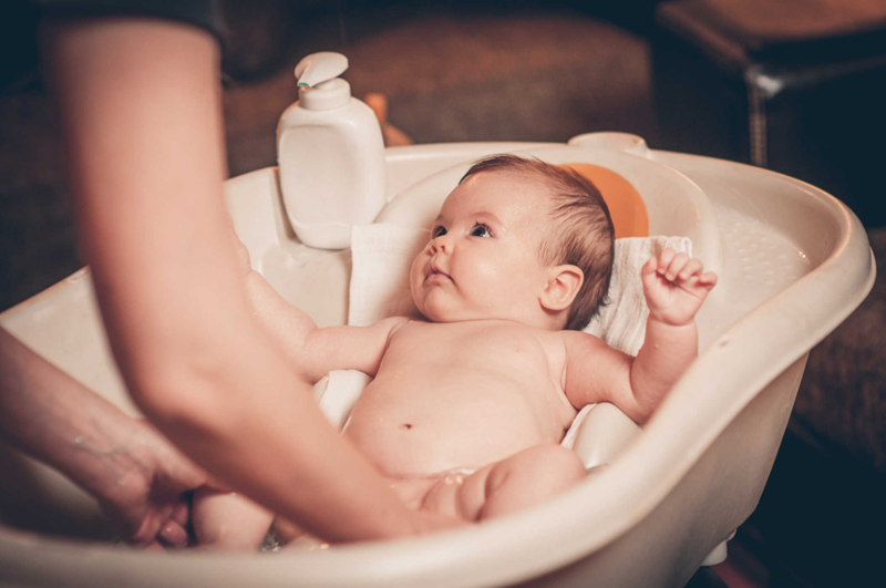 Điểm danh 3 loại sữa tắm gội cho bé không cay mắt, an toàn cho da và tóc