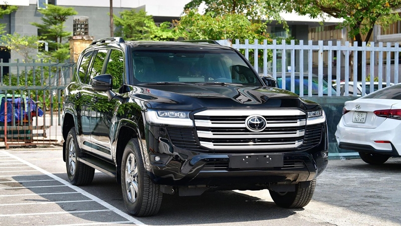 Toyota Việt Nam tạm dừng nhận cọc xe Land Cruiser Nguyên nhân vì đâu